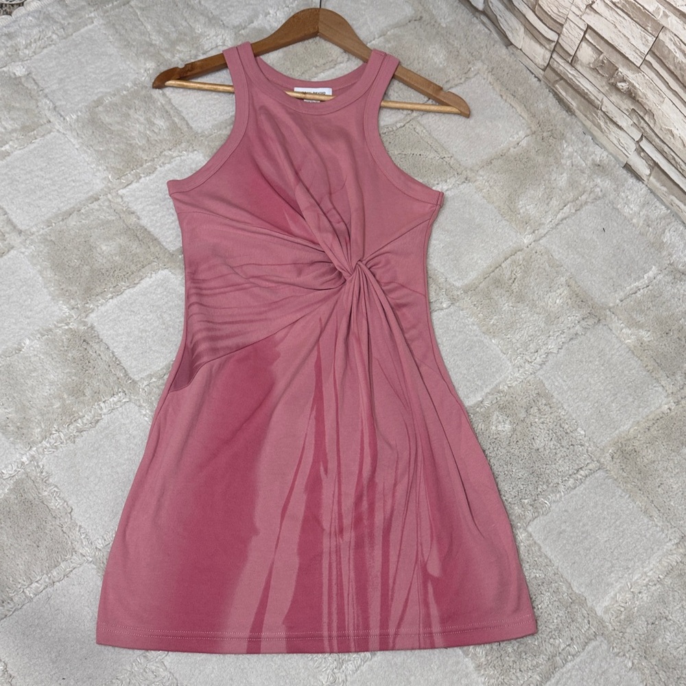 URBAN REVIVO Ruched Twist Front Dress - Picture 4 of 9